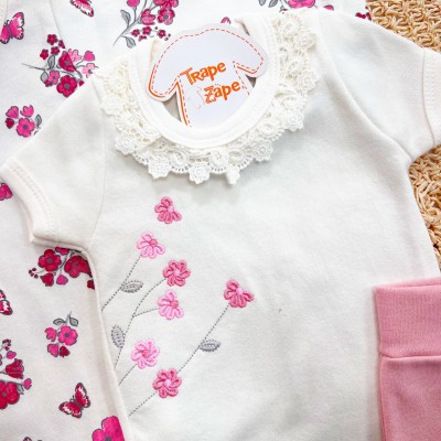 CONJ. DE MALHA 3 PEÇAS - Flores Bordadas e Gola Gripyr - Off White e Rose